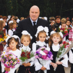 Депутат Абельцев и школьники